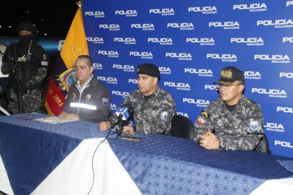 El general Pablo Dávila dio detalles de la captura.