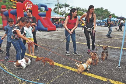 En explanada del Monumental se hace eventos.