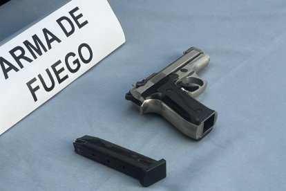 Esta es el arma que portaba el sujeto detenido.