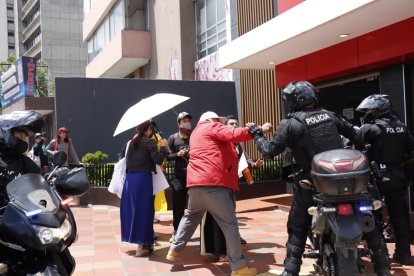 En la esquina de las avenidas 6 de Diciembre y Patria se registraron incidentes.