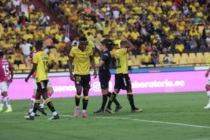 Barcelona SC vs. Independiente del Valle: crucial victoria para los Rayados en Guayaquil.