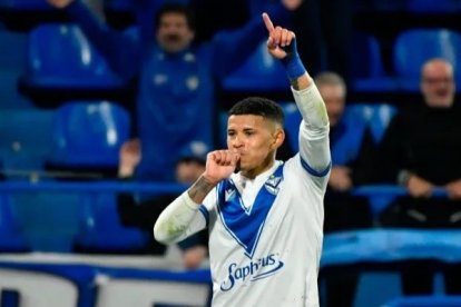 Imanol Machuca, jugador de Vélez Sarsfield (ARG) es uno de los sancionados por la FIFA.