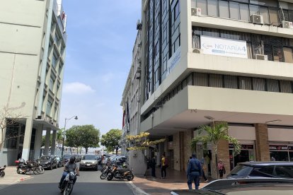 VISTA DE LAS CALLES ELIZALDE Y PICHINCHA |