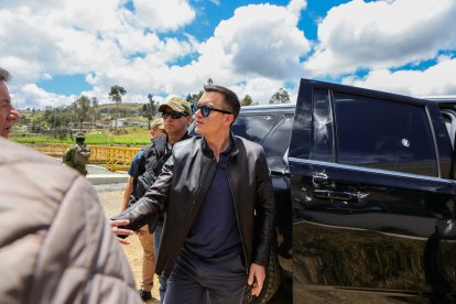 Daniel Noboa llegando a territorio en Cañar.