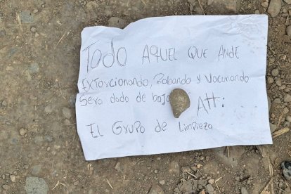 Este fue el texto hallado junto a los cuerpos en este poblado guayasense.