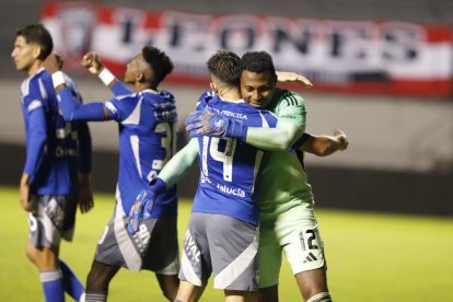 Emelec enfrentará a Guayaquil City en los cuartos de final de la Copa Ecuador 2025.