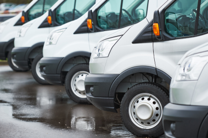 Transporte escolar e institucional también aplica.
