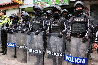 La Policía también se mantiene firme por alguna amenaza de movilización en Quito.