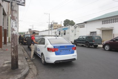 Se está investigando para dar con los responsables de este hecho.