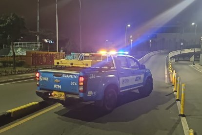 Hay cierres viales en el norte de Guayaquil hoy tras la explosión, anoche, de un coche bomba.