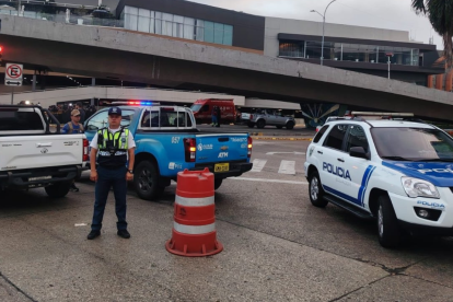Coche bomba en Guayaquil: doce horas después seguían las acciones oficiales.