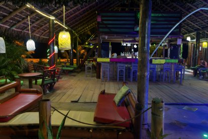 La rumba de los fantasmas: imagen repetida en las playas de Esmeraldas. ¿Miedo o ‘chirez’?