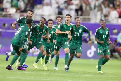 La celebración de los jugadores de Arabia Saudita tras conseguir el boleto al Mundial 2026.