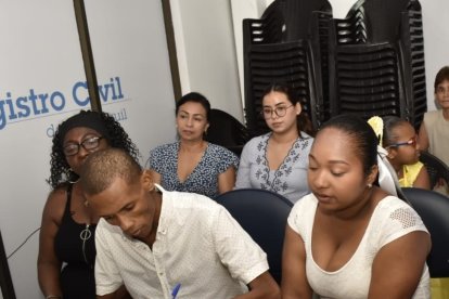 Orlando y Damiana se casaron tras 11 años juntos y dos hijas en común.