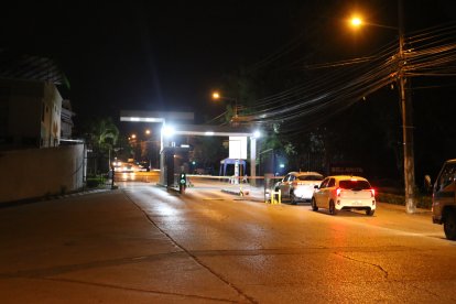 Una vez controlado el incendio, la actividad en Bellavista volvió a la normalidad.