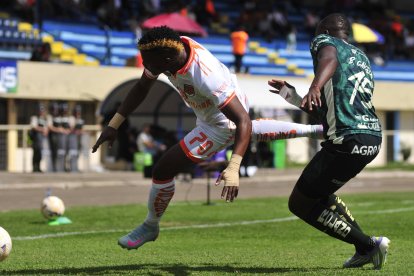 Orense empezó el hexagonal final con una derrota ante Libertad.