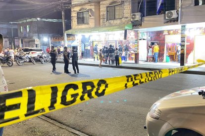 En un local de comida atacaron a un hombre.