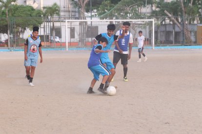Gabriel viaja unas 3 horas en transporte público, entre la ida y vuelta, para poder entrenar.