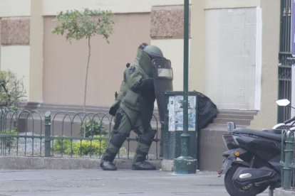 Elementos especiales de la Policía activaron protocolos en Mercado Central de Guayaquil por objeto sospechoso.