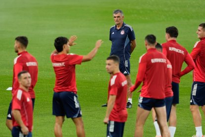 Olympiacos busca su primera victoria en la fase de liga de la Champions League.