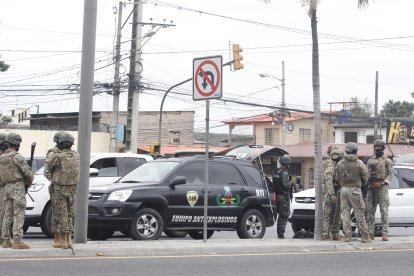 La avenida 25 de Julio fue cerrada en ese tramo.