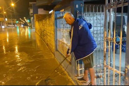 Moradores del sector El Paraíso se vieron afectados por la sorpresiva inundación
