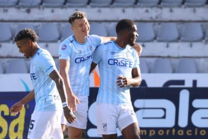 Universidad Católica visita a Orense en la fecha 3 del hexagonal final de la LigaPro 2025.