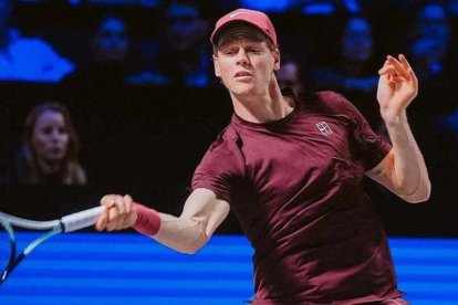 Jannik Sinner le ganó 6-4,6-4 a Bublik y avanzó a las semifinales del Torneo de Viena.