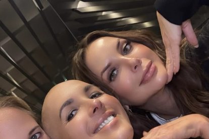 Las amigas se reencontraron y le brindaron apoyo a María Teresa Guerrero.