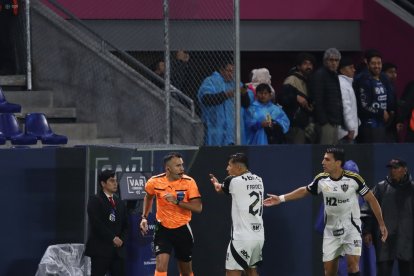 Alan Franco (c) es una de las piezas claves del Atlético Mineiro.