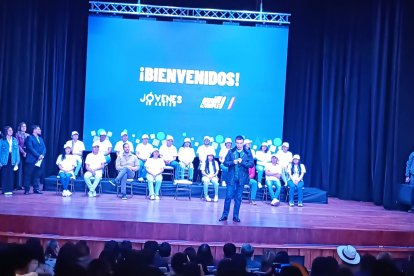 El Presidente de Ecuador, Daniel Noboa, durante su visita a Cuenca.