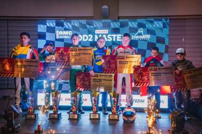 Henry Pozo (i), Jorge Matos (c) y Michael Toledo (d) lograron los títulos para Ecuador.