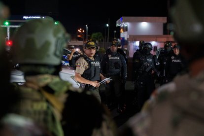 La Policía ejecutó un operativo en el distrito Ceibos.