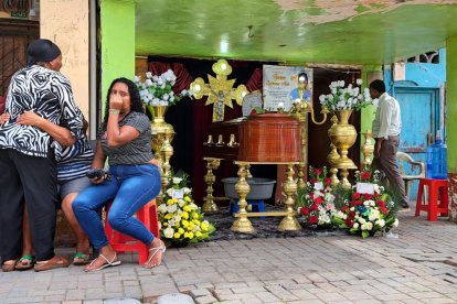 Familiares y amigos se han dado cita al velatorio de 