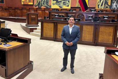 Luis Alvarado Campi, asambleísta suplente, cuya esposa es titular de ADN, es el dueño de dos medios comprados por 2.6 millones de dólares.