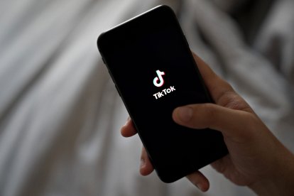 TikTok es, en ocasiones, utilizado como un canal para compartir anécdotas y consejos íntimos.