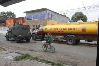 Se realizó una inspección y los tanqueros no cuentan con los permisos necesarios.
