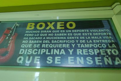 Este es uno de los mensajes que permanece en el gimnasio.