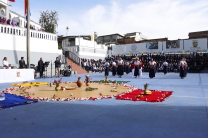En el Liceo Matovelle se realizó la representación de los rituales prehispánicos.