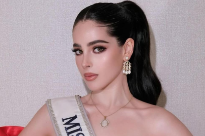 La organización de Miss Universo 2025 confirma que el certamen continuará pese al conflicto entre Fátima Bosch y un directivo.