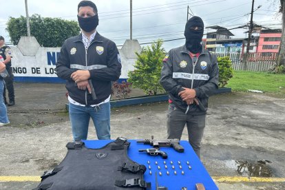 En el sitio también se hallaron dos armas de fuego.