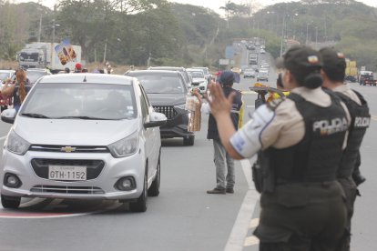 La Policía Nacional aseguró que estarían en el control vehicular hasta las 18:00.
