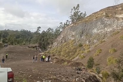 El cuerpo de un hombre fue arrojado a un basurero en Tungurahua.