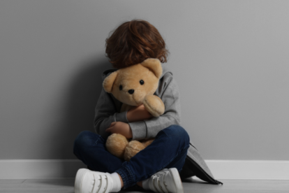 La madre del menor fue condenada a 29 años de cárcel.