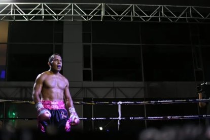 63 a 66 kilos corresponde a la categoría peso Welter donde Arnold boxea y el 25 de noviembre peleará en Estados Unidos