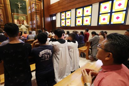 Algunos feligreses acuden a esas iglesias solo hasta las 17:00.