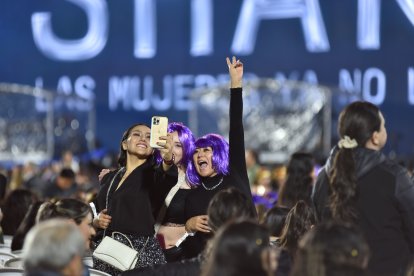 Miles de fanáticos llegaron a Quito para ver el concierto de la colombiana.
