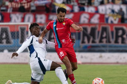 Emelec perdió 2-1 ante El Nacional.