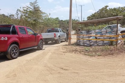 El ingreso a la ´Cárcel del Encuentro´ es restringido y solo se puede acceder a la primera barricada ubicada en la vía.