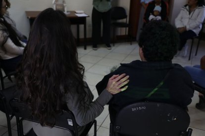 Las participantes aprendieron técnicas terapéuticas para superar el dolor.